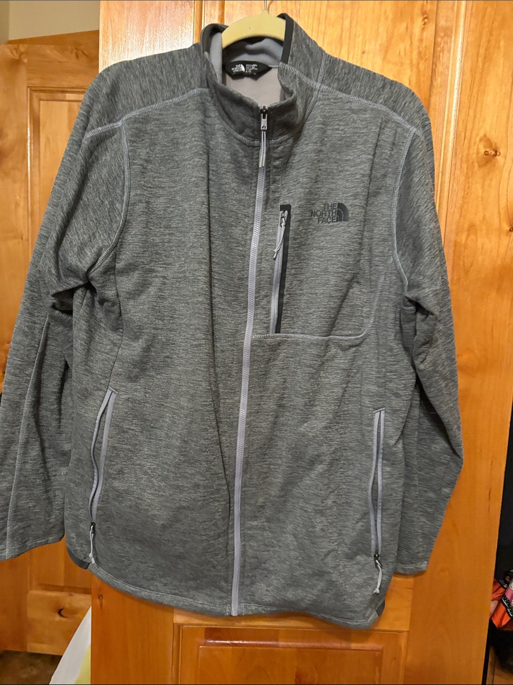 The North Face Men's Charcoal Gray Full-Zip Performance Jacket